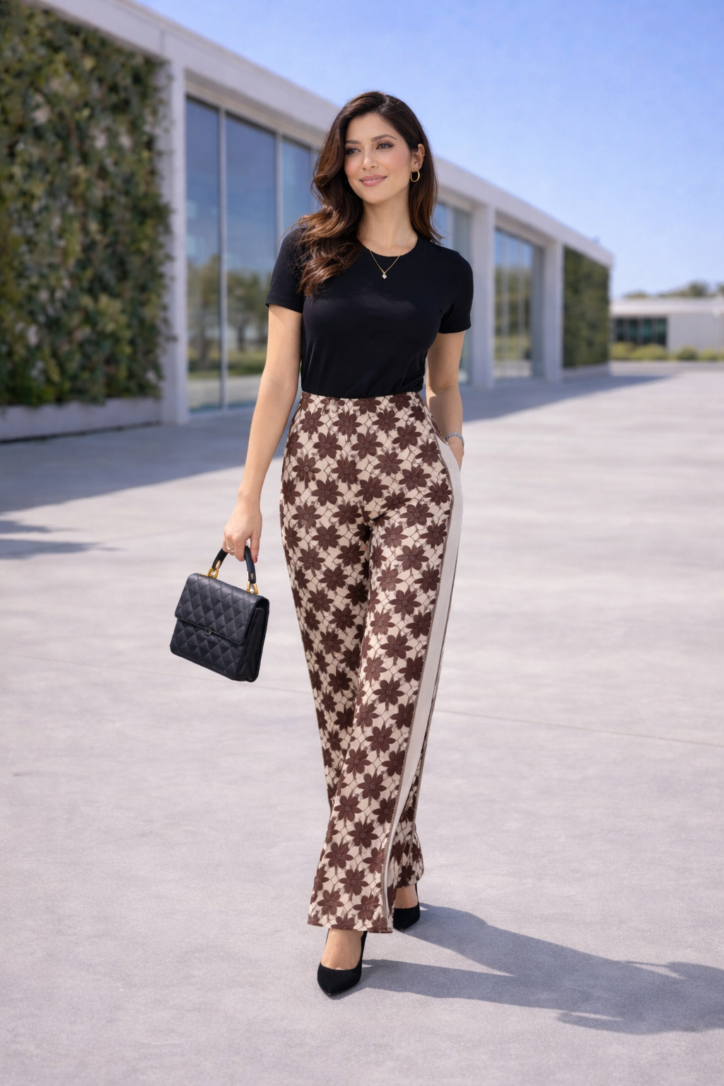 Le Palais Floral Pants