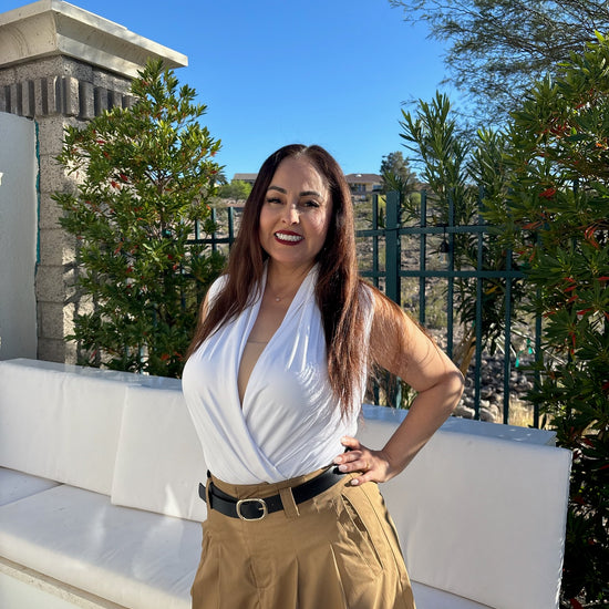 Eleanor_Utility_Midi_Skirt_High-Waisted_Cargo_Pocket_Skirt_for_Everyday_Wear.